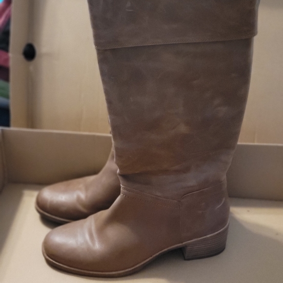 UGG BOOTS - Picture 3 of 4